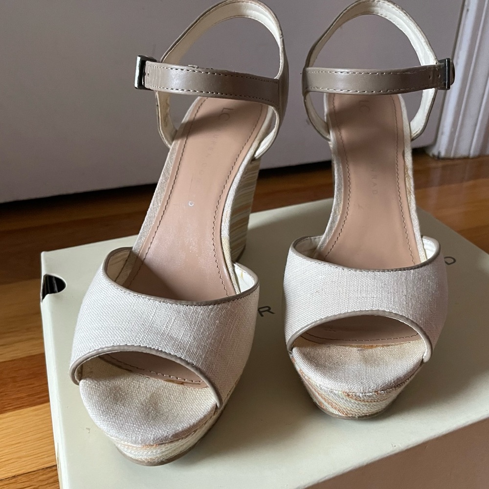 LC Lauren Conrad size 9 Dakota Natural